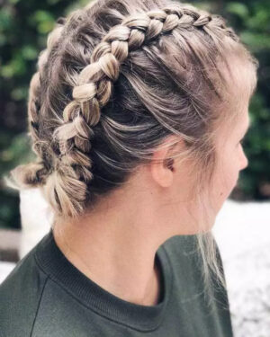 Peinados para Cabello Corto con Trenzas: Corona Trenzada Chic